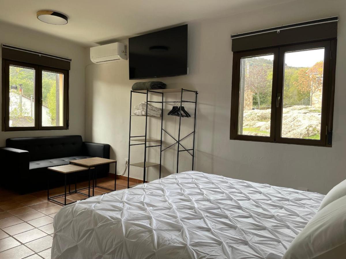 Apartamentos Los Pocillos Gargantilla del Lozoya Ngoại thất bức ảnh