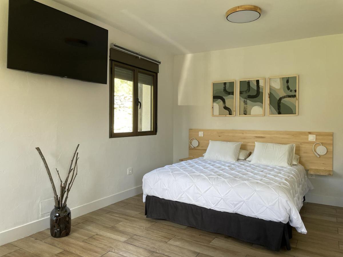Apartamentos Los Pocillos Gargantilla del Lozoya Ngoại thất bức ảnh