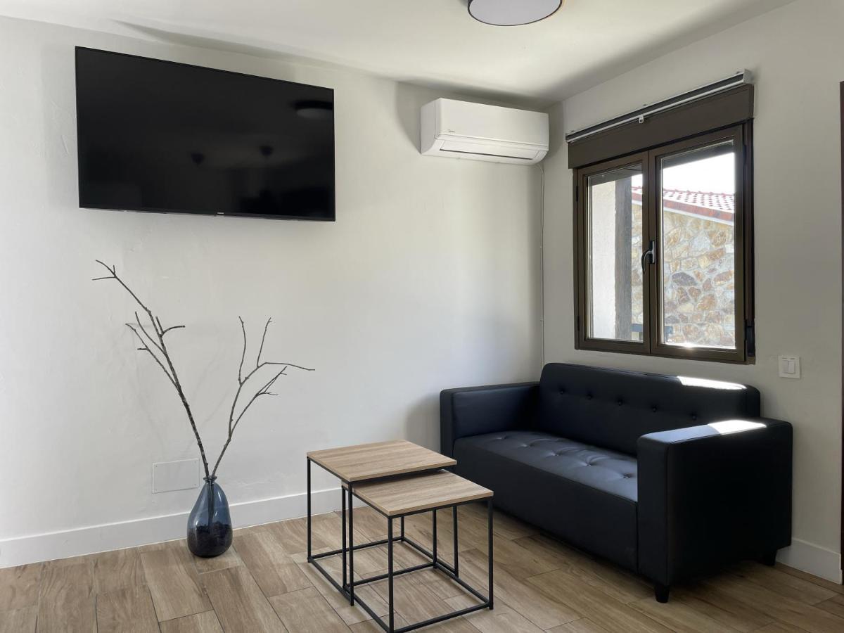 Apartamentos Los Pocillos Gargantilla del Lozoya Ngoại thất bức ảnh