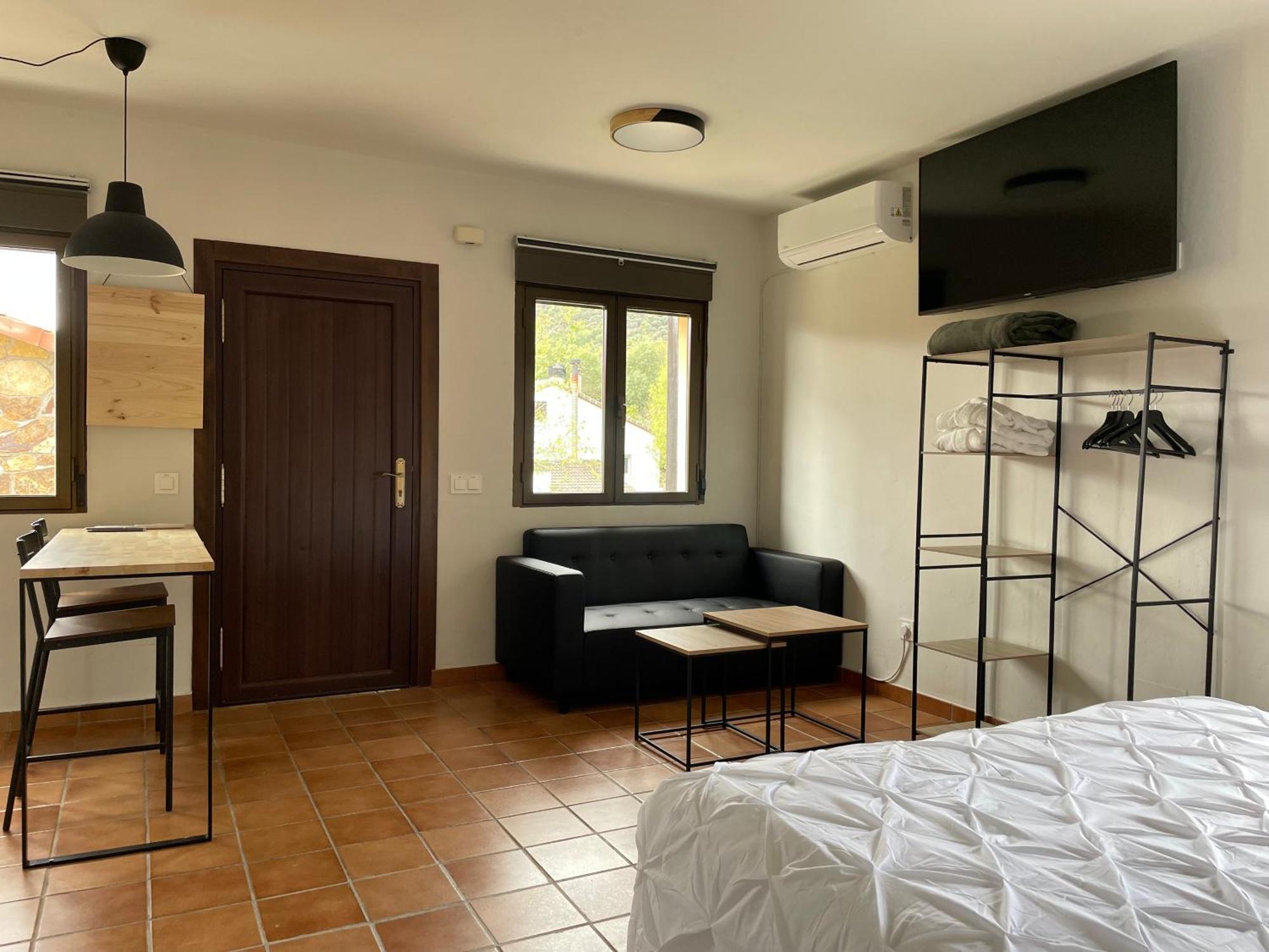 Apartamentos Los Pocillos Gargantilla del Lozoya Ngoại thất bức ảnh